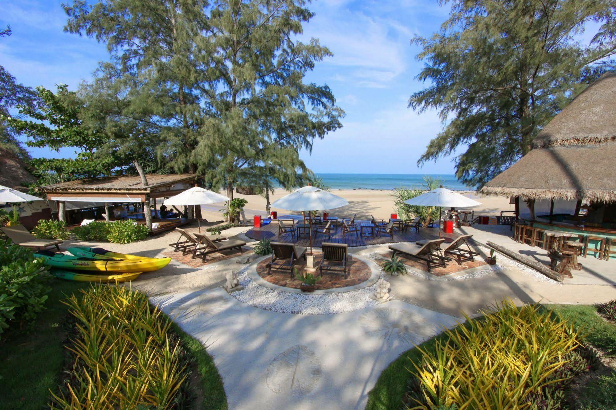 Lanta Castaway Beach Resort Ko Lanta Exterior foto